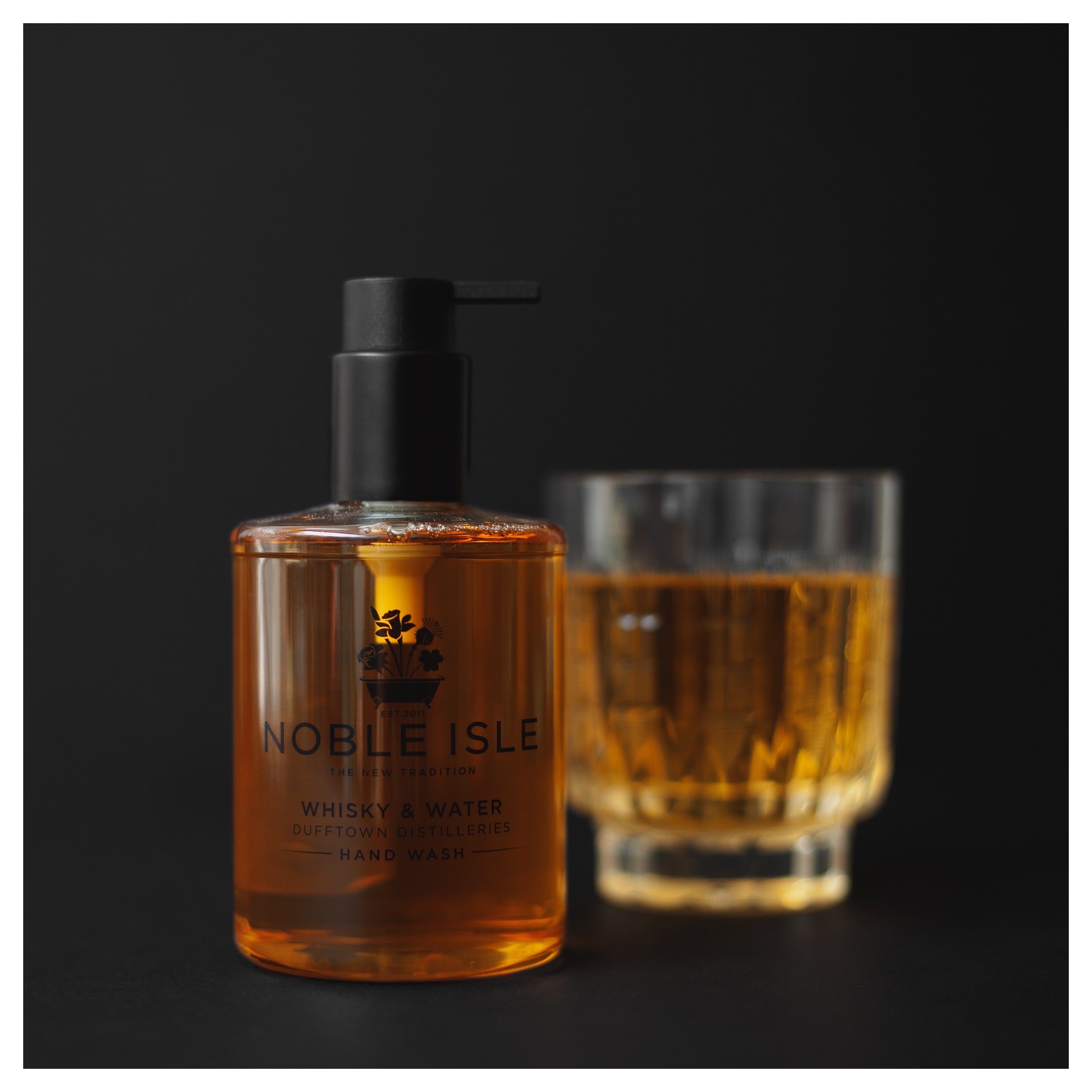 NOBLE ISLE : Hand Lotion Whisky & Water