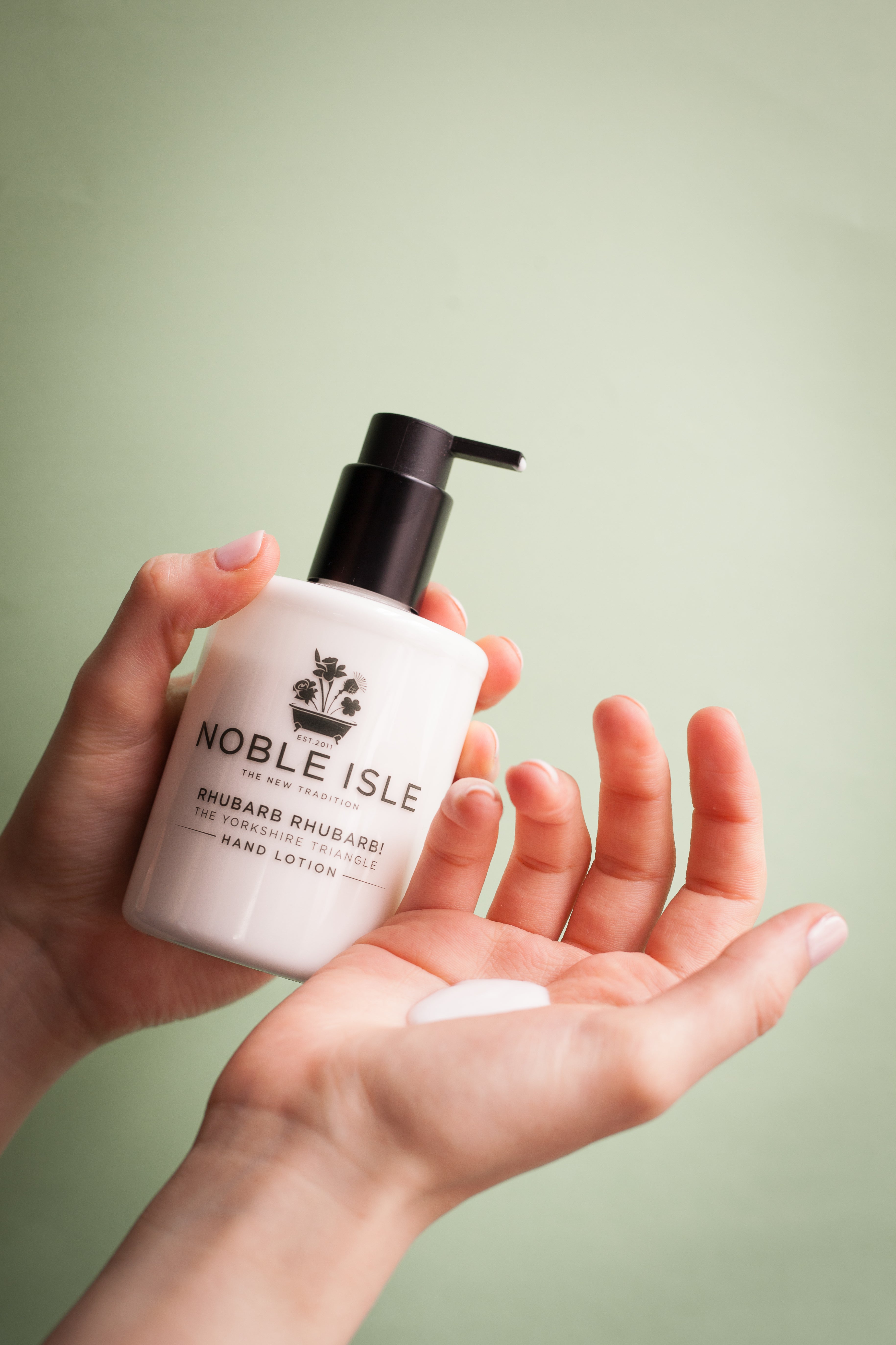 NOBLE ISLE : Hand Lotion Rhubarb Rhubarb!