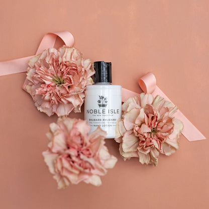 NOBLE ISLE : Hand Lotion Rhubarb Rhubarb!