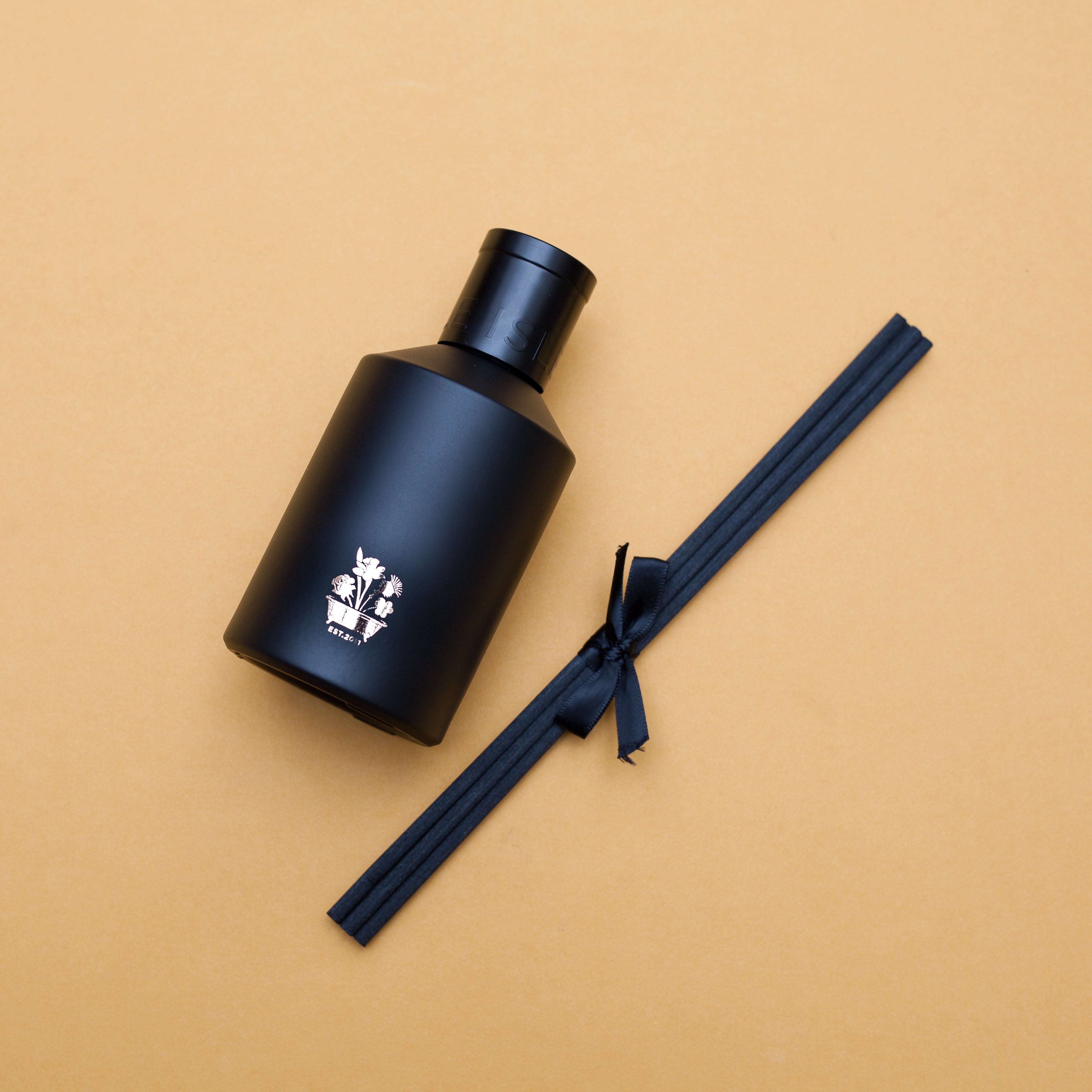 NOBLE ISLE : Fine Fragrance Reed Diffusers Whisky & Water